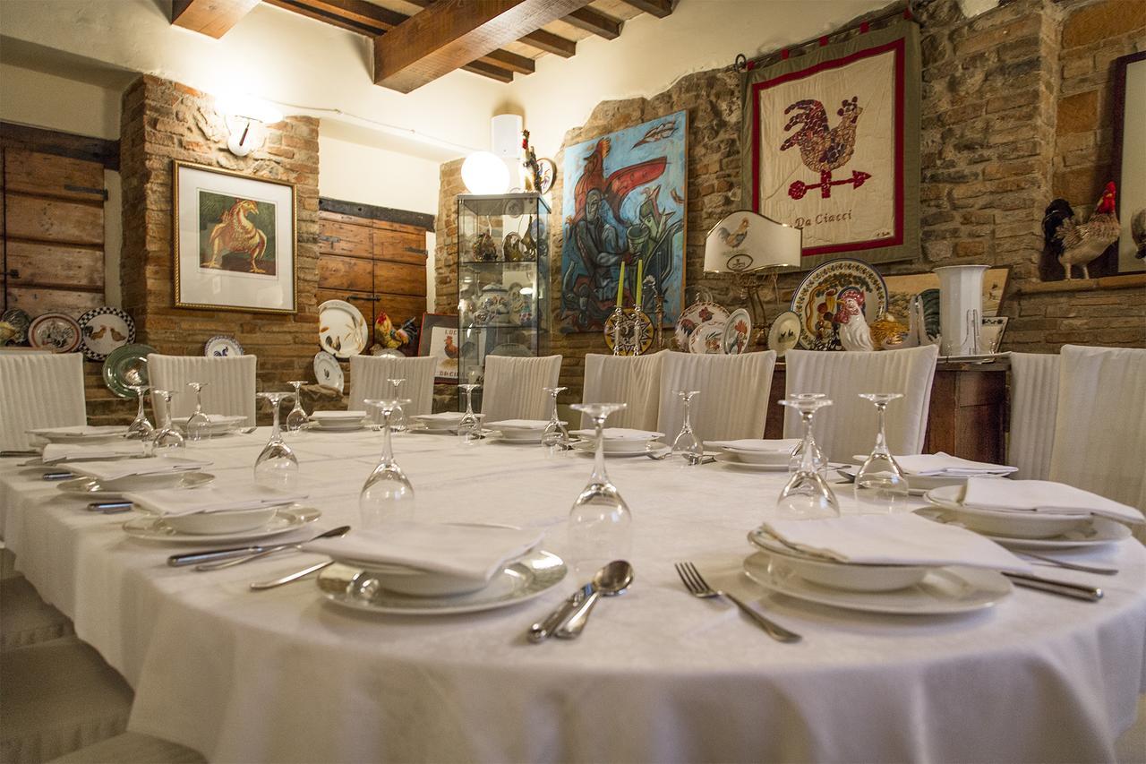 Locanda Da Ciacci Petriano Eksteriør billede
