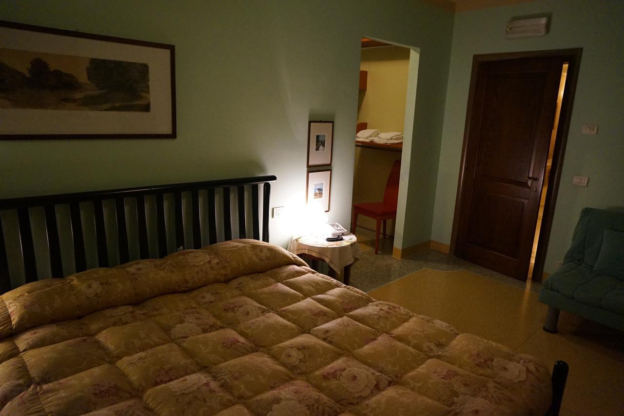 Locanda Da Ciacci Petriano Eksteriør billede